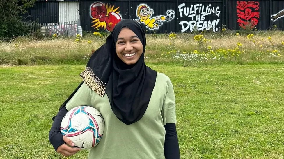 Nouhaila Benzina: A Beacon of Hope for Young Muslim Players in Football
